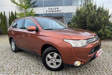 Mitsubishi Outlander 2.0 Invite + 2WD
